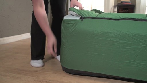 Guide Gear Twin Air Bed Fitted Cover / Sleeping Bag Green - image 4 from the video